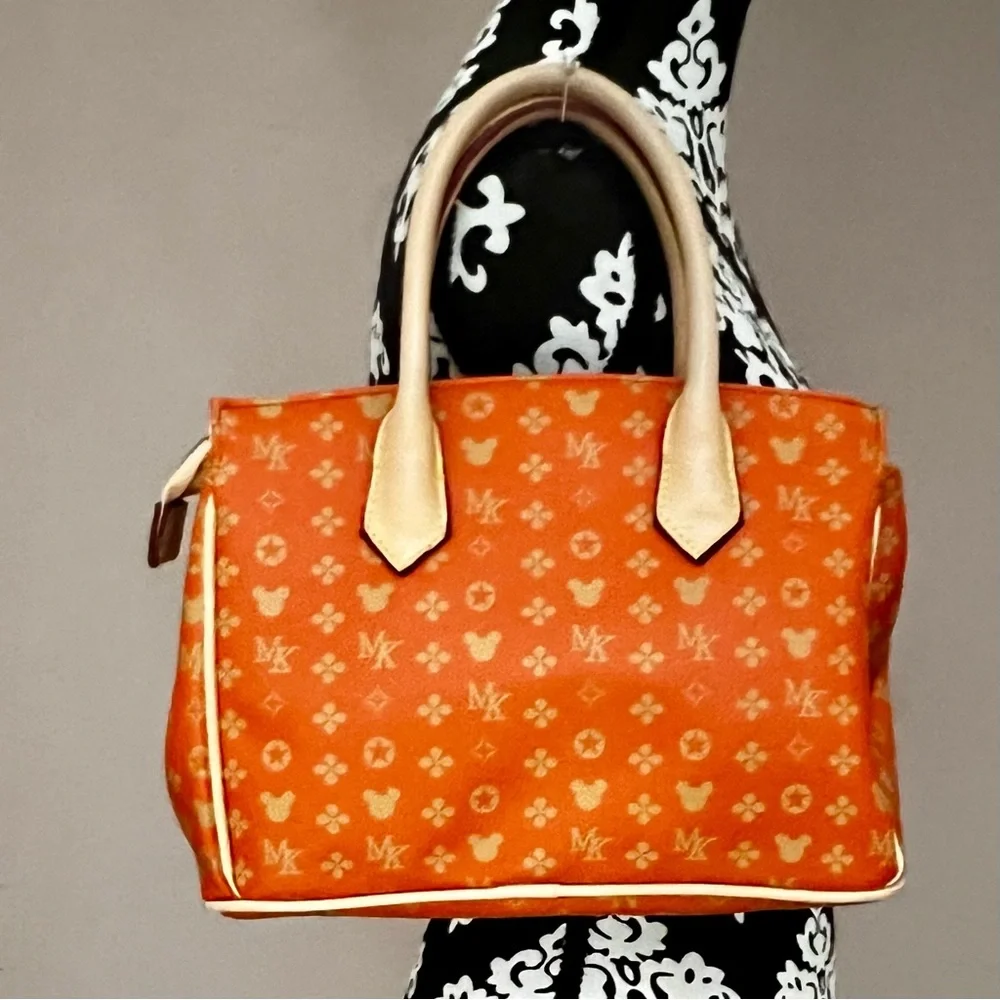 DISNEY Magic Kingdom Birkin-Inspired Satchel - Picture 4 of 12